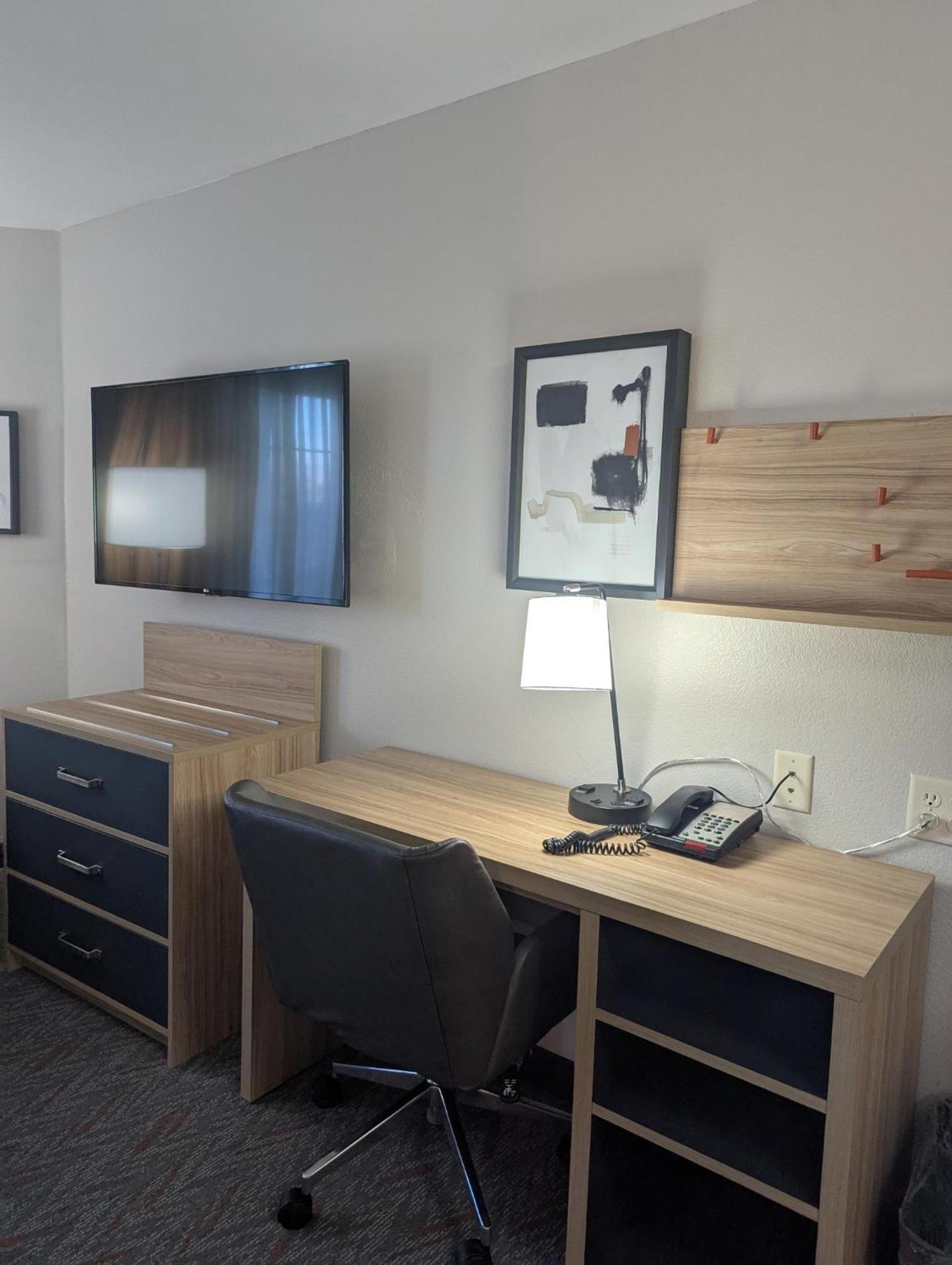Candlewood Suites Loveland By Ihg Exterior photo