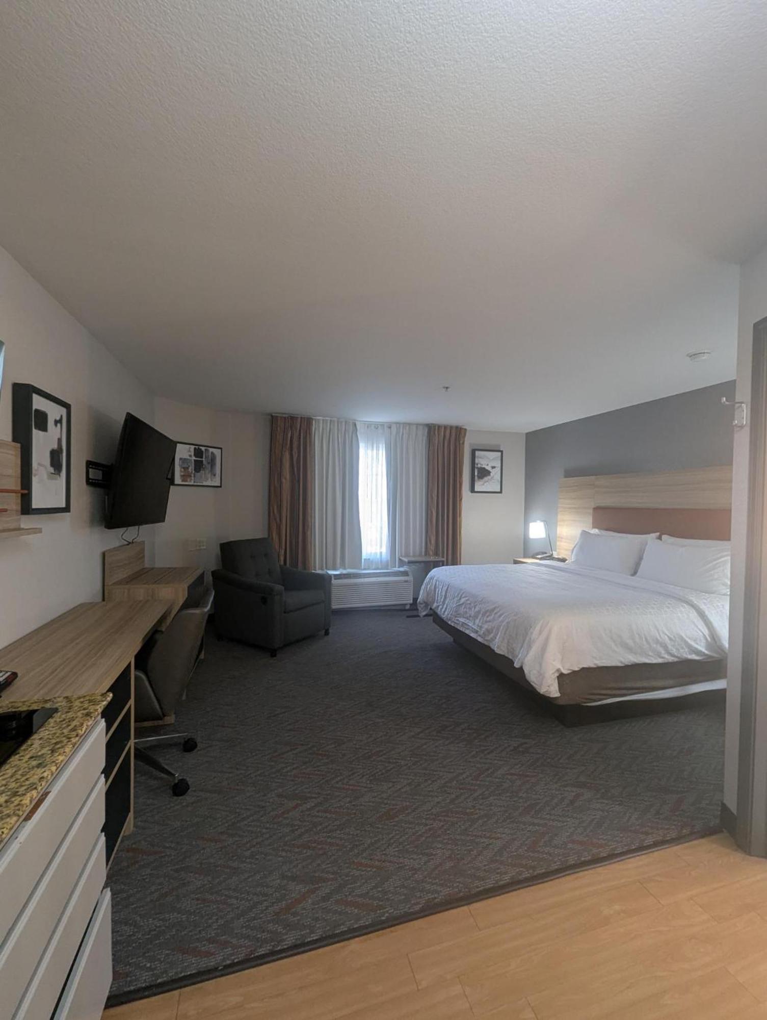Candlewood Suites Loveland By Ihg Exterior photo