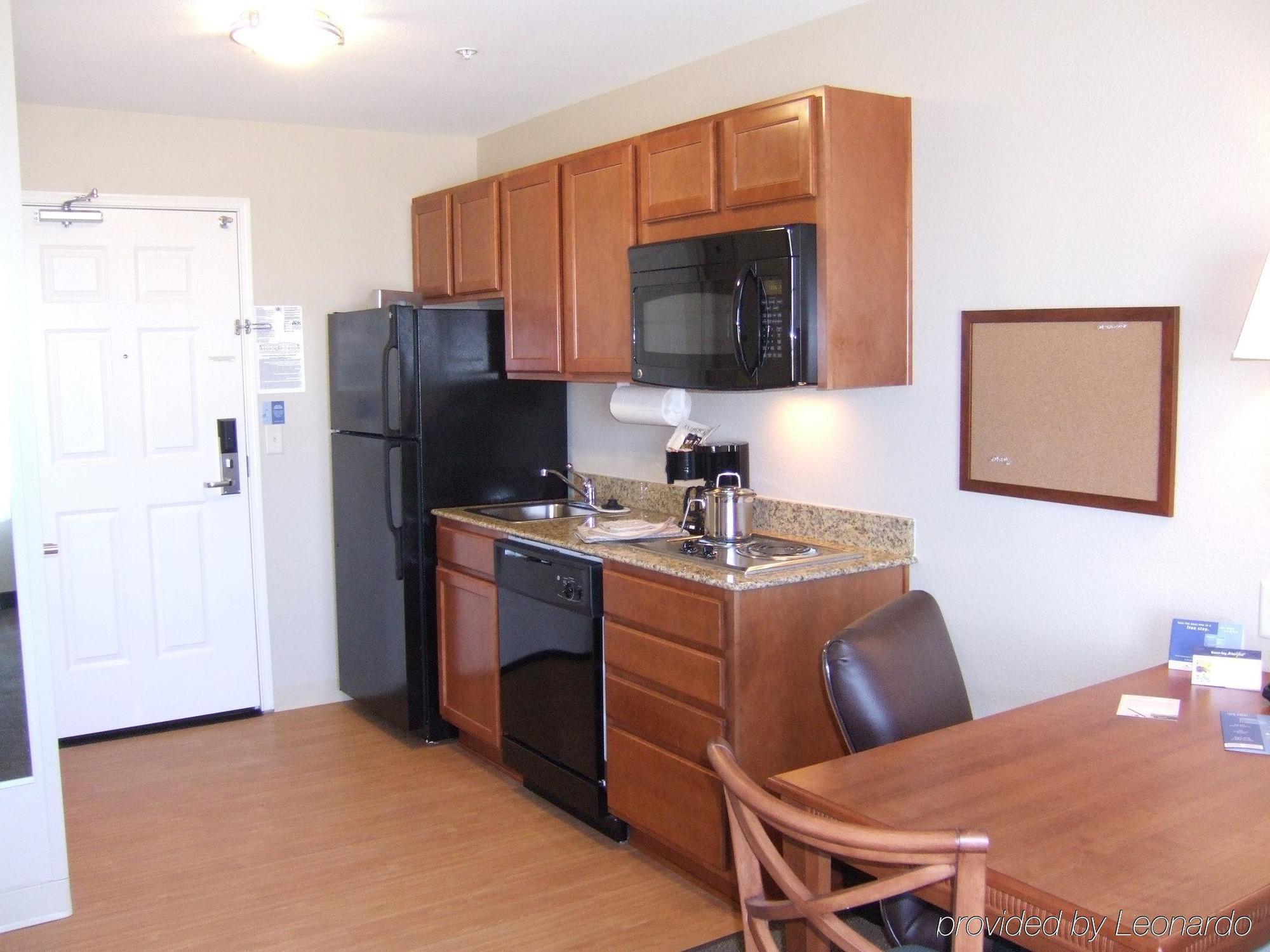 Candlewood Suites Loveland By Ihg Room photo